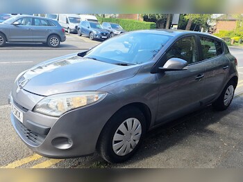 Used Renault Megane 2010 for sale - 78300409: Photo