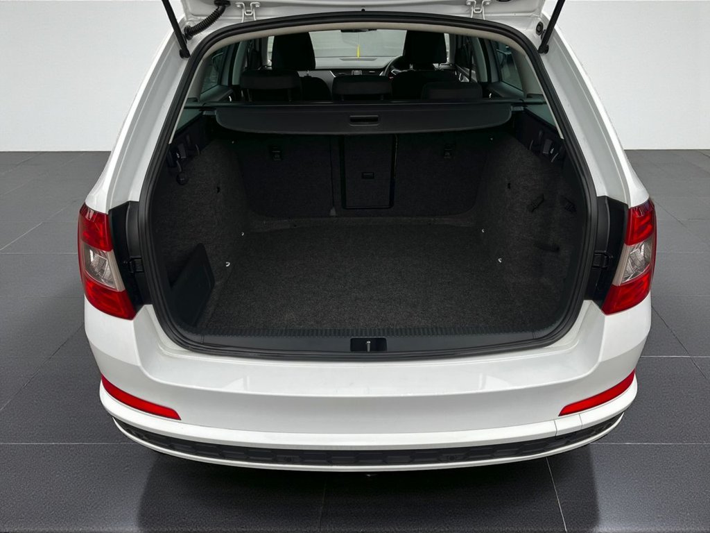 Used Skoda Octavia 2014 for sale - 76559471: Photo 10