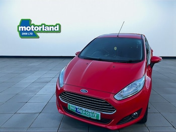 Used Ford Fiesta 2016 for sale - 76740573: Photo