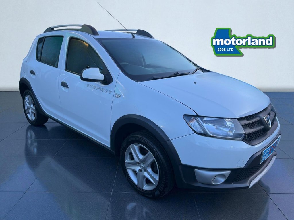 Used Dacia Sandero Stepway 2015 for sale - 76642810: Photo 1