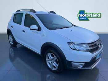 Used Dacia Sandero Stepway 2015 for sale - 76642810: Photo