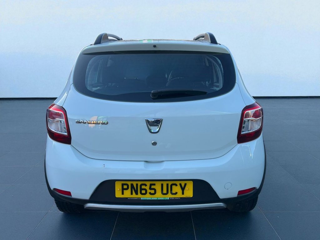 Used Dacia Sandero Stepway 2015 for sale - 76642810: Photo 7