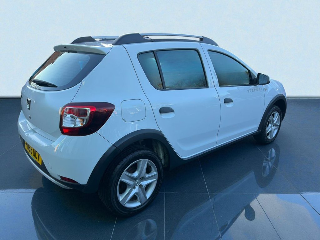 Used Dacia Sandero Stepway 2015 for sale - 76642810: Photo 9