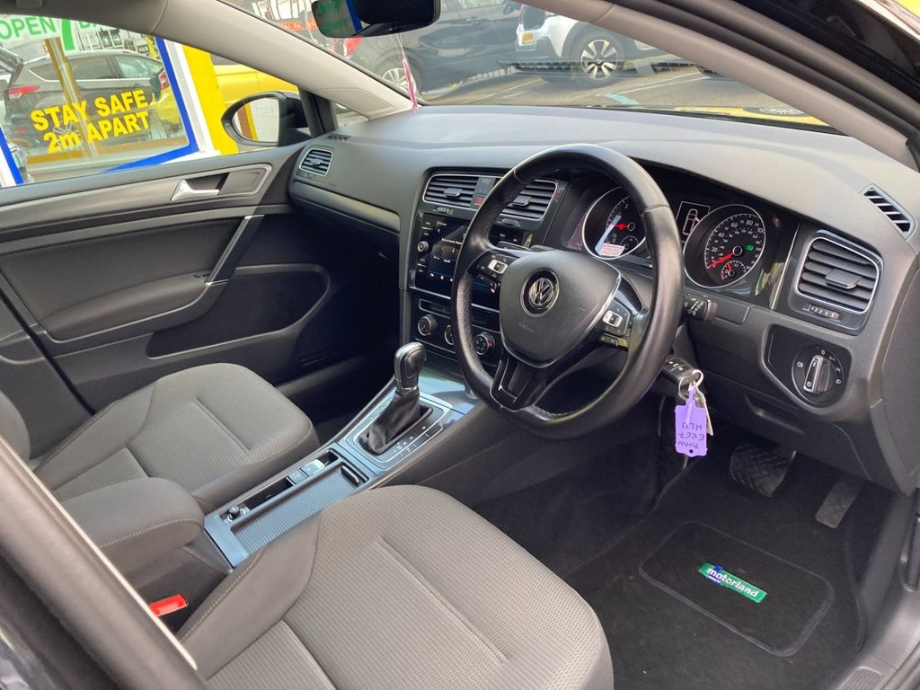 Used Volkswagen Golf 2017 for sale - 76910349: Photo 8