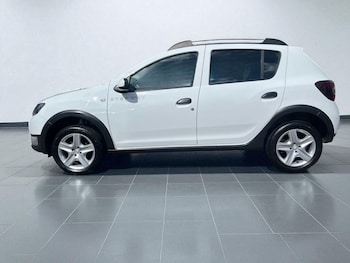 Used Dacia Sandero Stepway 2014 for sale - 75777799: Photo 3