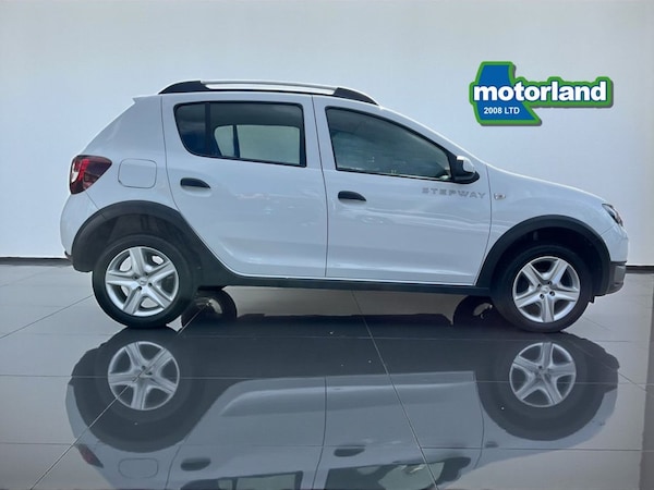 Used Dacia Sandero Stepway 2014 for sale - 75777799: Photo 5