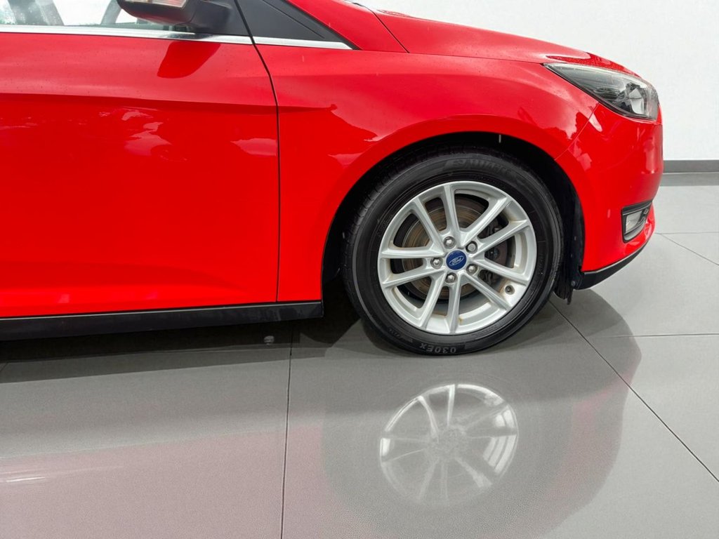 Used Ford Focus 2015 for sale - 75727244: Photo 5