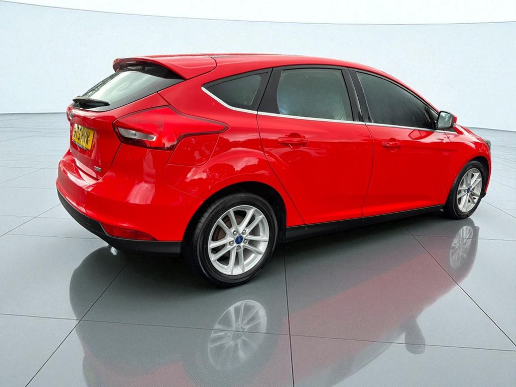 Used Ford Focus 2015 for sale - 75727244: Photo 9