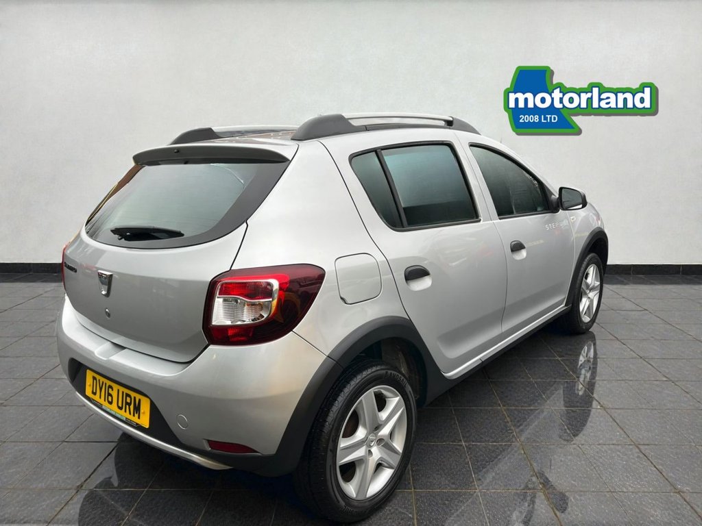 Used Dacia Sandero Stepway 2016 for sale - 76950519: Photo 7