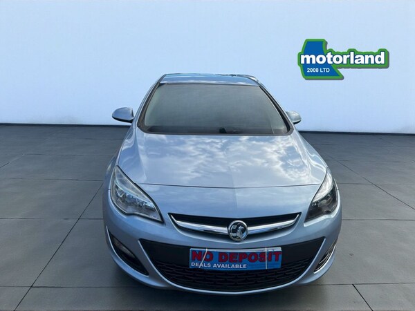 Used Vauxhall Astra 2015 for sale - 76185381: Photo 2