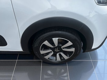 Used Citroen C3 2017 for sale - 76010486: Photo 2
