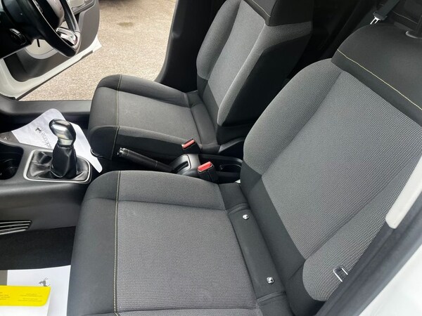 Used Citroen C3 2017 for sale - 76010486: Photo 3