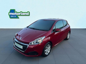 Used Peugeot 208 2015 for sale - 76429995: Photo