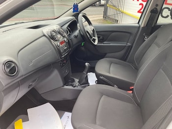 Used Dacia Logan MCV 2019 for sale - 76470231: Photo