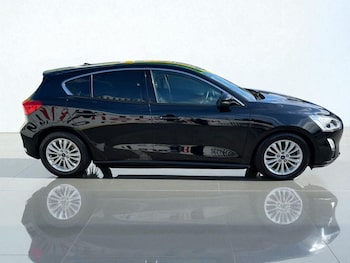 Used Ford Focus 2018 for sale - 75456756: Photo 3