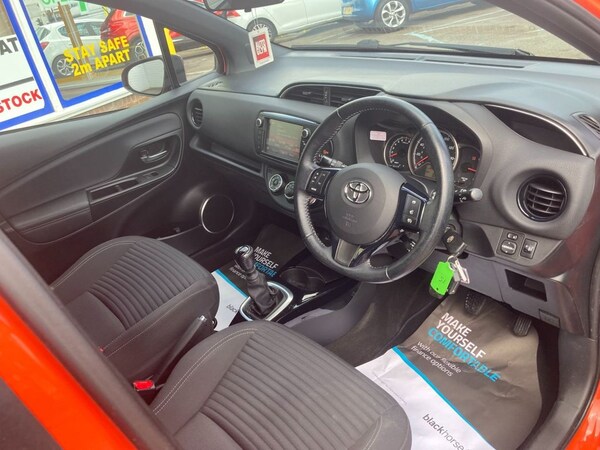 Used Toyota Yaris 2016 for sale - 74783985: Photo 10