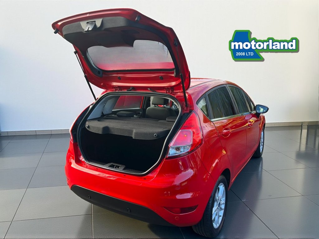 Used Ford Fiesta 2015 for sale - 76303860: Photo 10