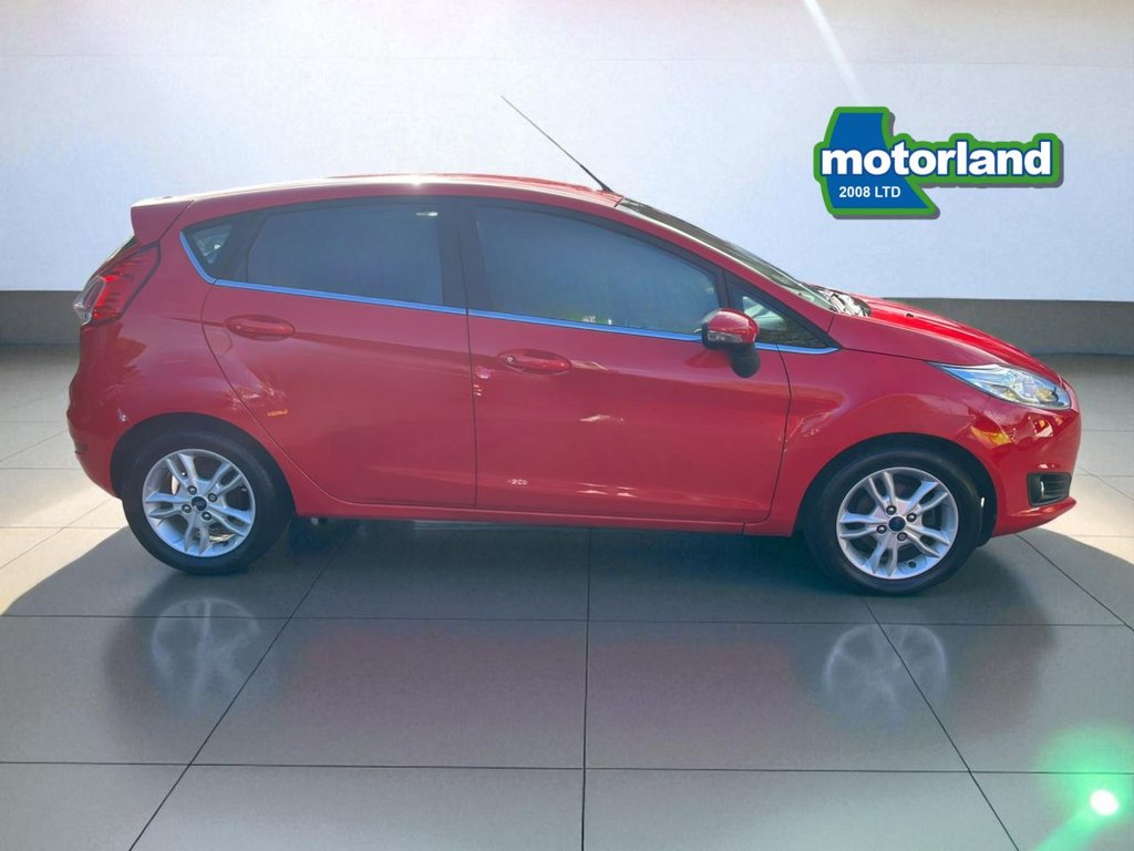 Used Ford Fiesta 2015 for sale - 76303860: Photo 9