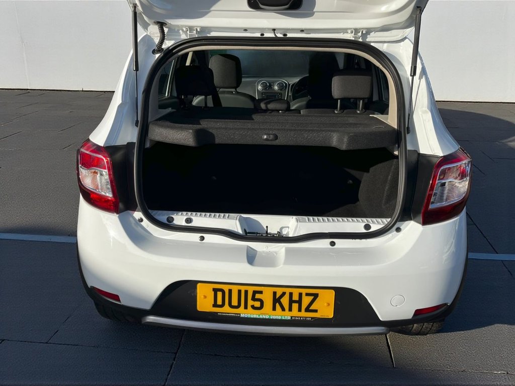 Used Dacia Sandero Stepway 2015 for sale - 76740782: Photo 10