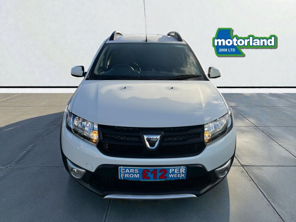 Used Dacia Sandero Stepway 2015 for sale - 76740782: Photo 2
