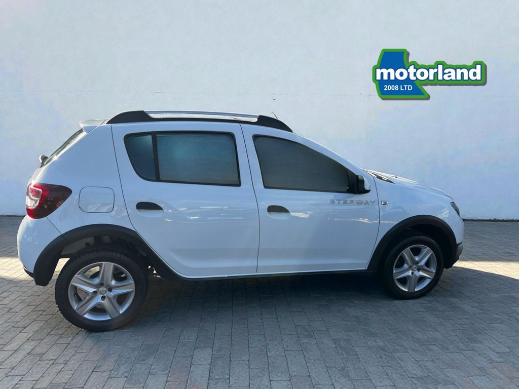 Used Dacia Sandero Stepway 2015 for sale - 76740782: Photo 7