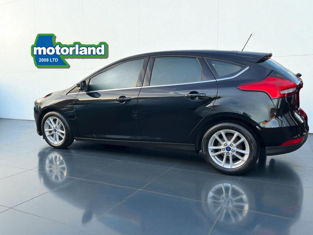 Used Ford Focus 2015 for sale - 76642592: Photo 9