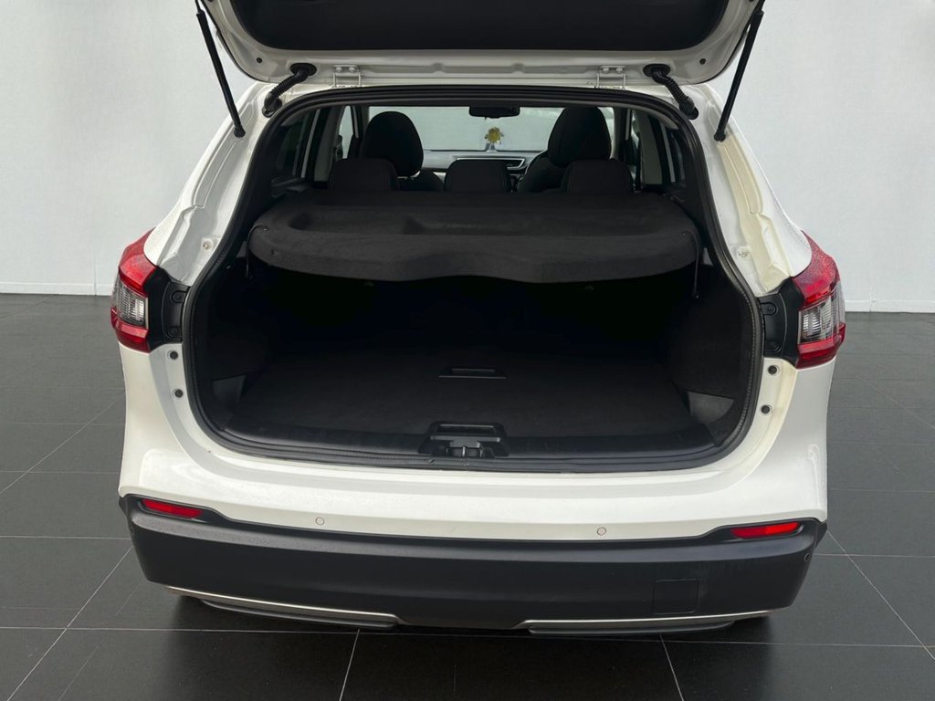 Used Nissan Qashqai 2017 for sale - 76536049: Photo 10