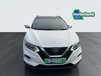 Used Nissan Qashqai 2017 for sale - 76536049: Photo