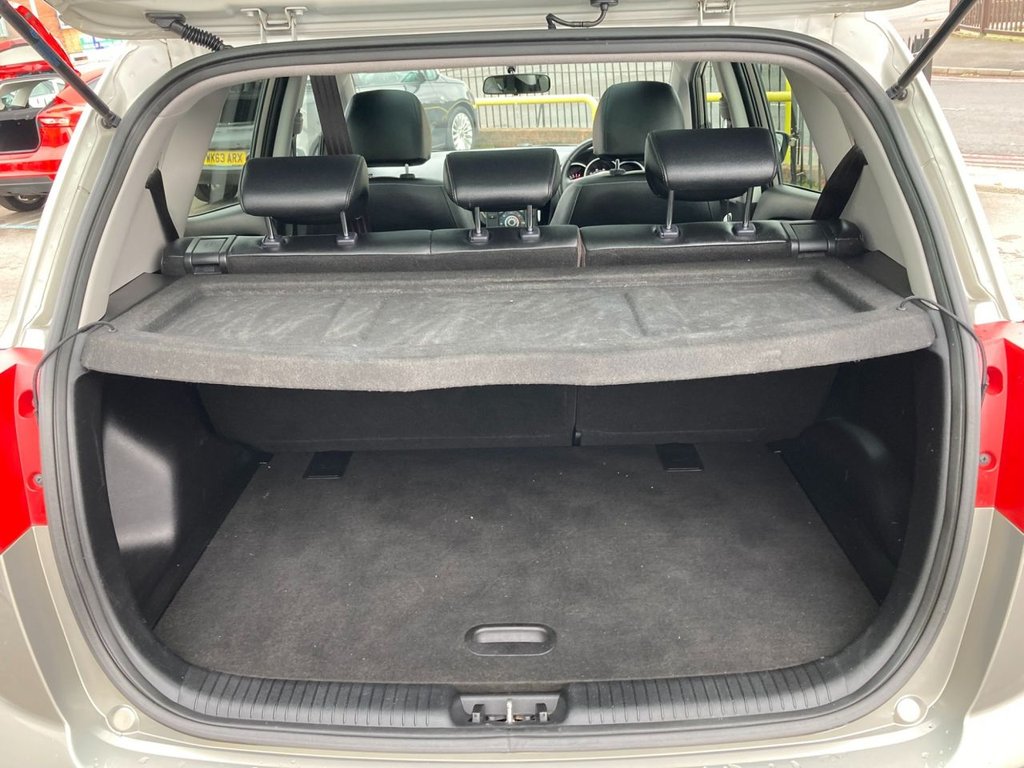 Used Kia Venga 2012 for sale - 76470291: Photo 4