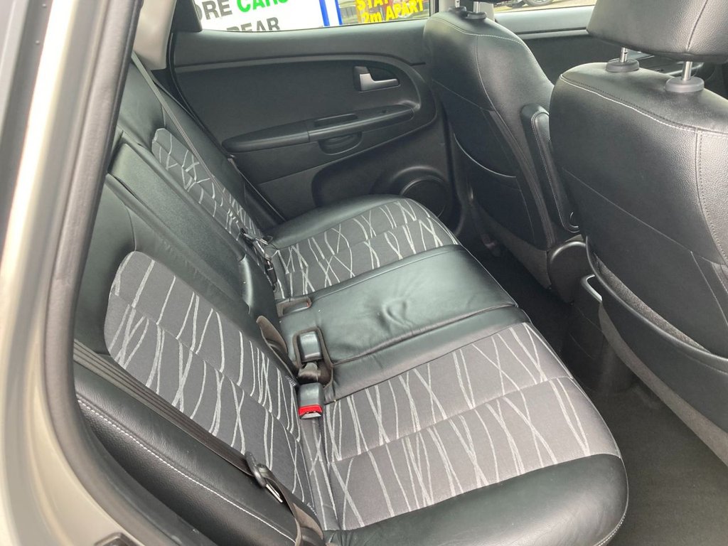 Used Kia Venga 2012 for sale - 76470291: Photo 5