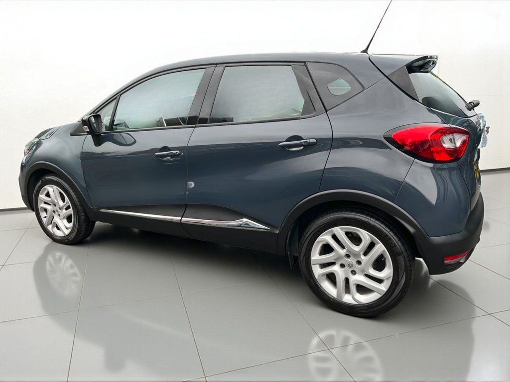 Used Renault Captur 2015 for sale - 76245409: Photo 4