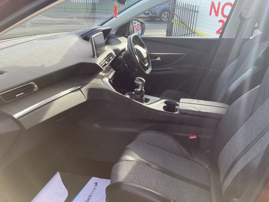 Used Peugeot 3008 2017 for sale - 76570293: Photo 5