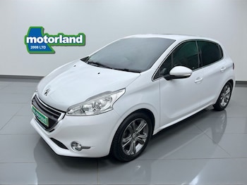 Used Peugeot 208 2014 for sale - 76185274: Photo 3