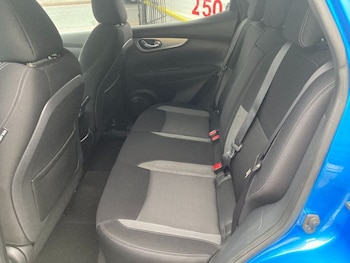 Used Nissan Qashqai 2017 for sale - 76724538: Photo