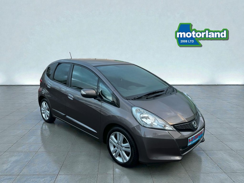 Used Honda Jazz 2013 for sale - 76910154: Photo 1