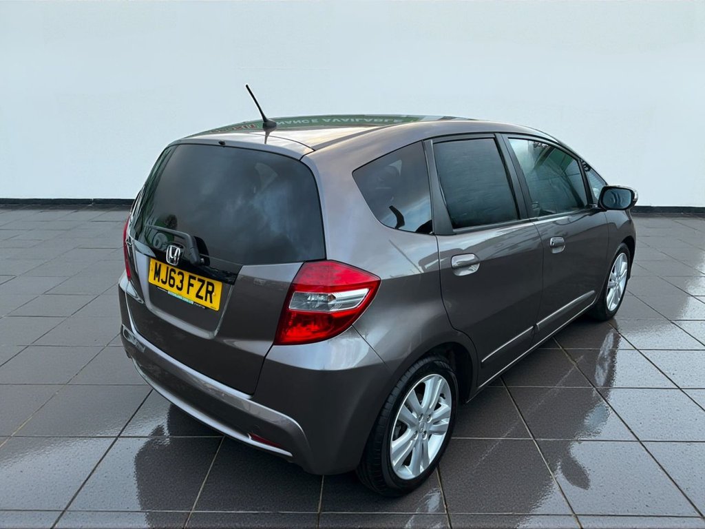 Used Honda Jazz 2013 for sale - 76910154: Photo 7