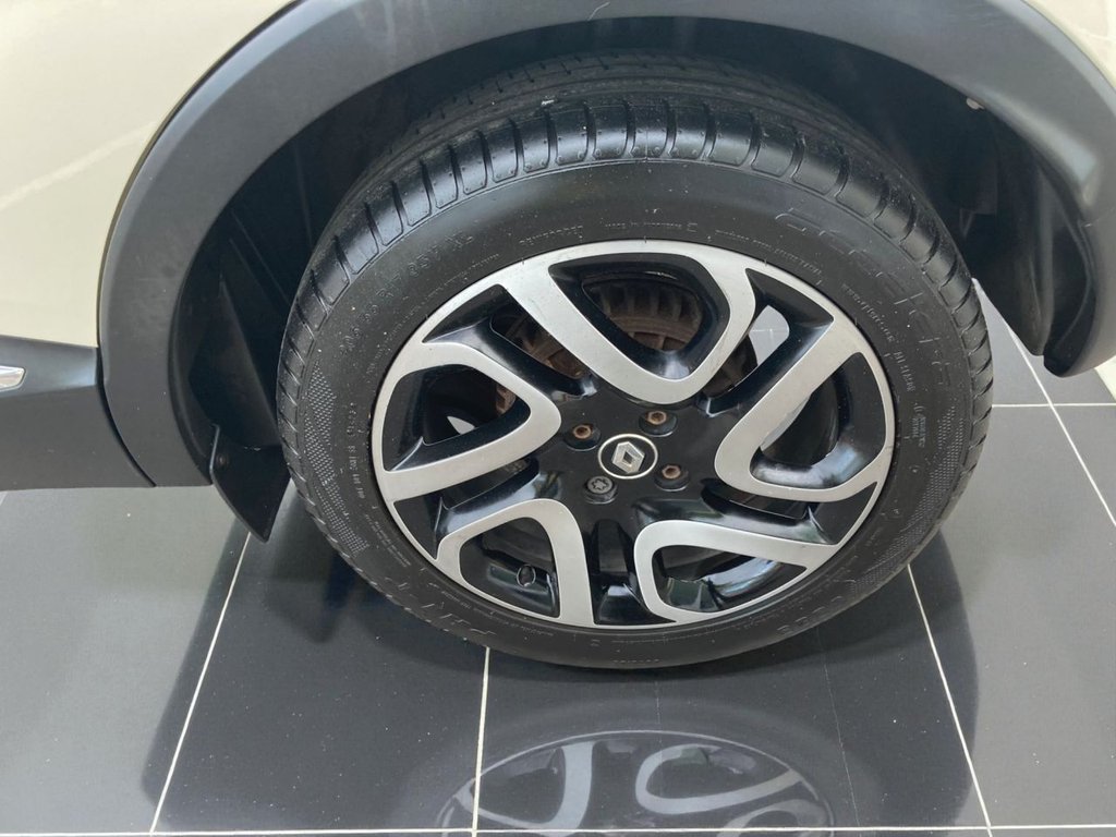 Used Renault Captur 2017 for sale - 76470513: Photo 10