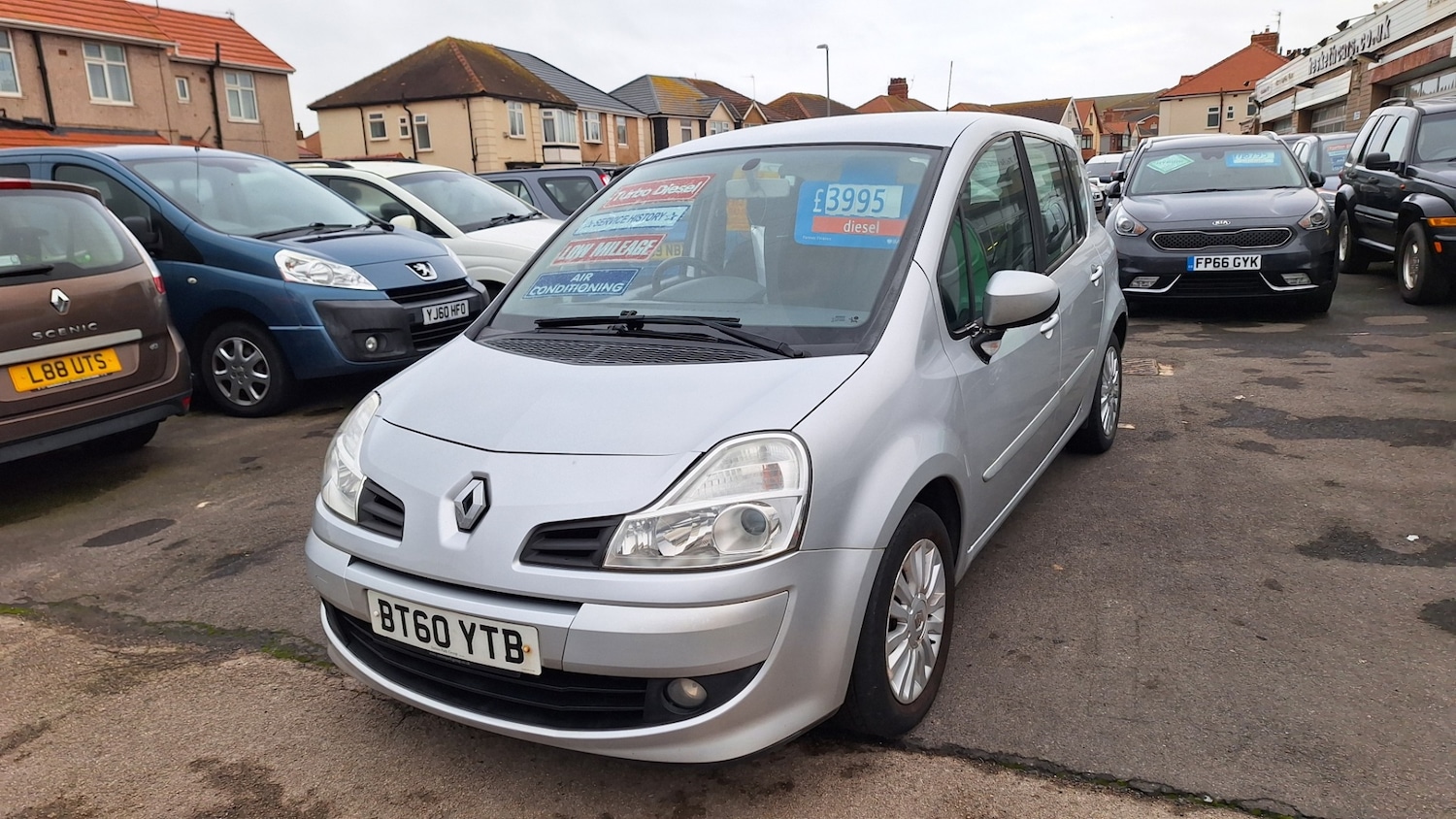 Used Renault Grand Modus 2011 for sale - 76466136: Photo 2