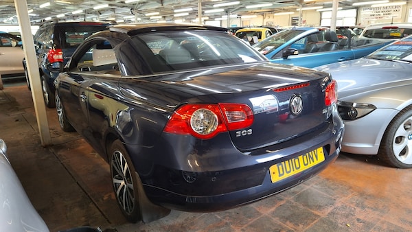 Used Volkswagen EOS 2010 for sale - 64661929: Photo 2
