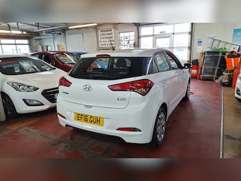 Used Hyundai i20 2016 for sale - 78132659: Photo