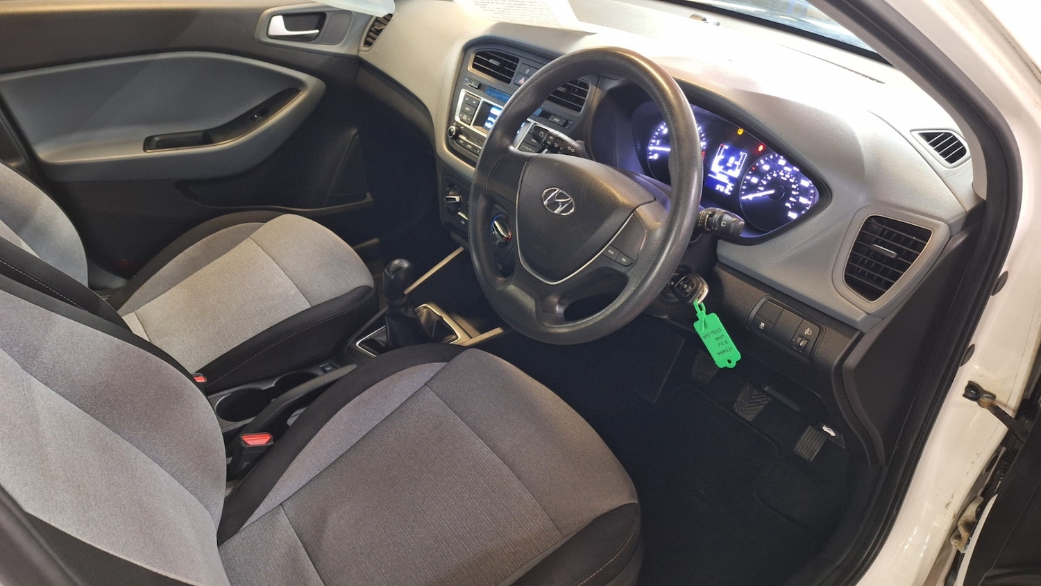 Used Hyundai i20 2016 for sale - 78132659: Photo 6