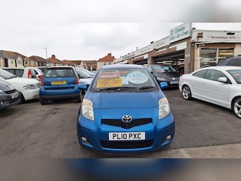 Used Toyota Yaris 2010 for sale - 76450014: Photo
