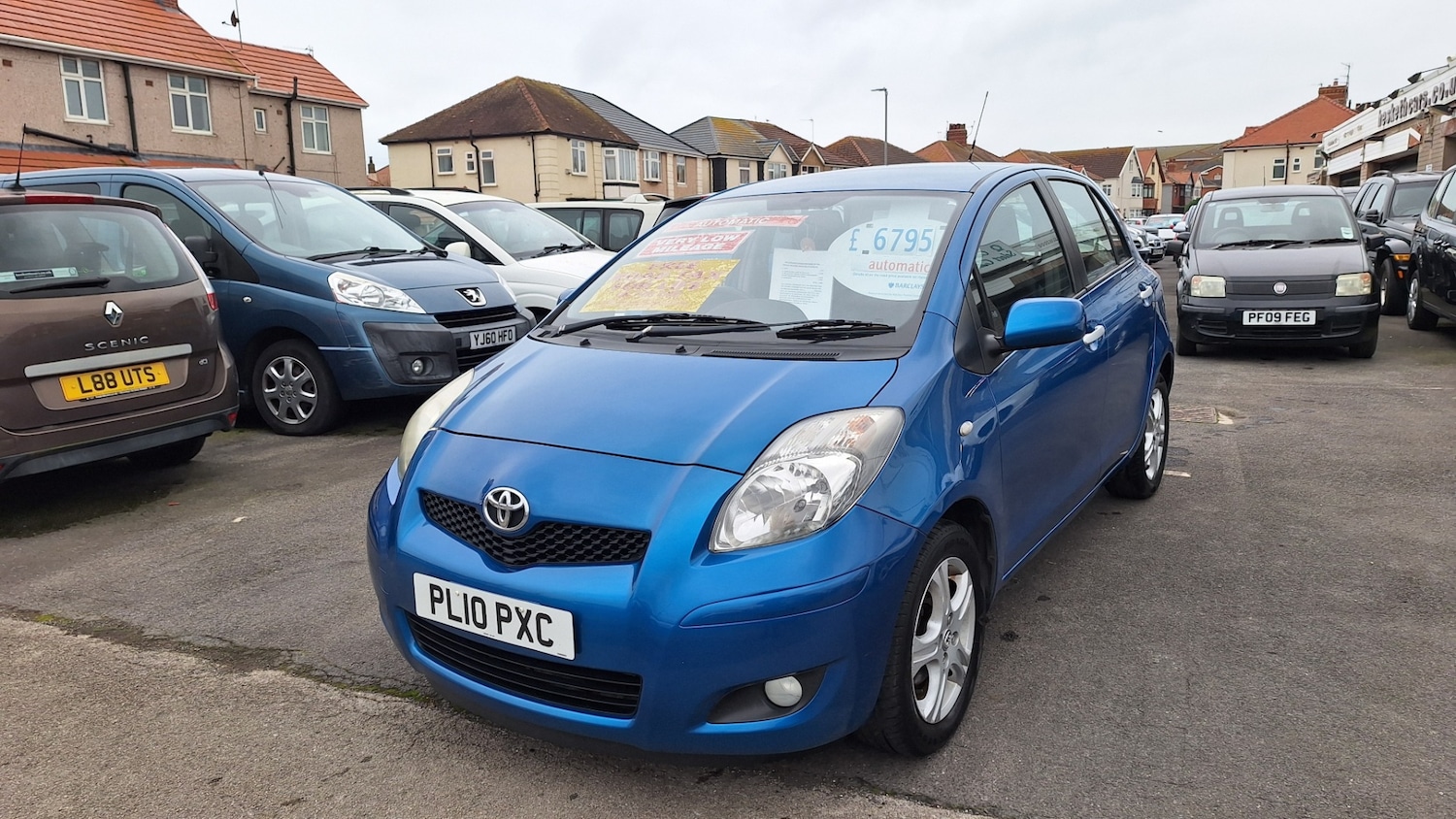 Used Toyota Yaris 2010 for sale - 76450014: Photo 2