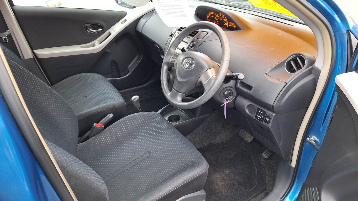 Used Toyota Yaris 2010 for sale - 76450014: Photo 6