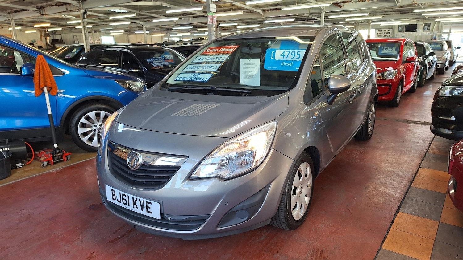 Used Vauxhall Meriva 2011 for sale - 76492209: Photo 2