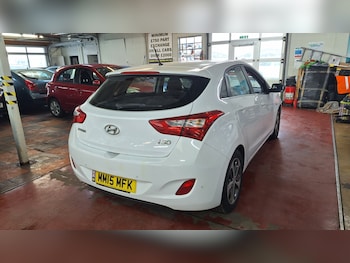Used Hyundai i30 2015 for sale - 77998686: Photo