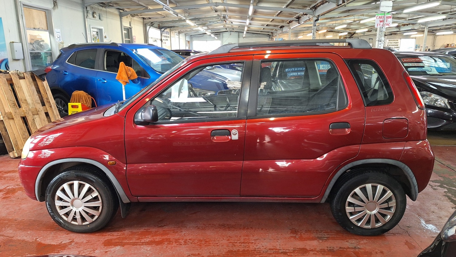 Used Suzuki Ignis 2002 for sale - 76748307: Photo 9