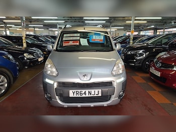 2014 (64) - 1.6 HDi Diesel (115 BHP) Outdoor 5-Door From £5,995 + Retail Package