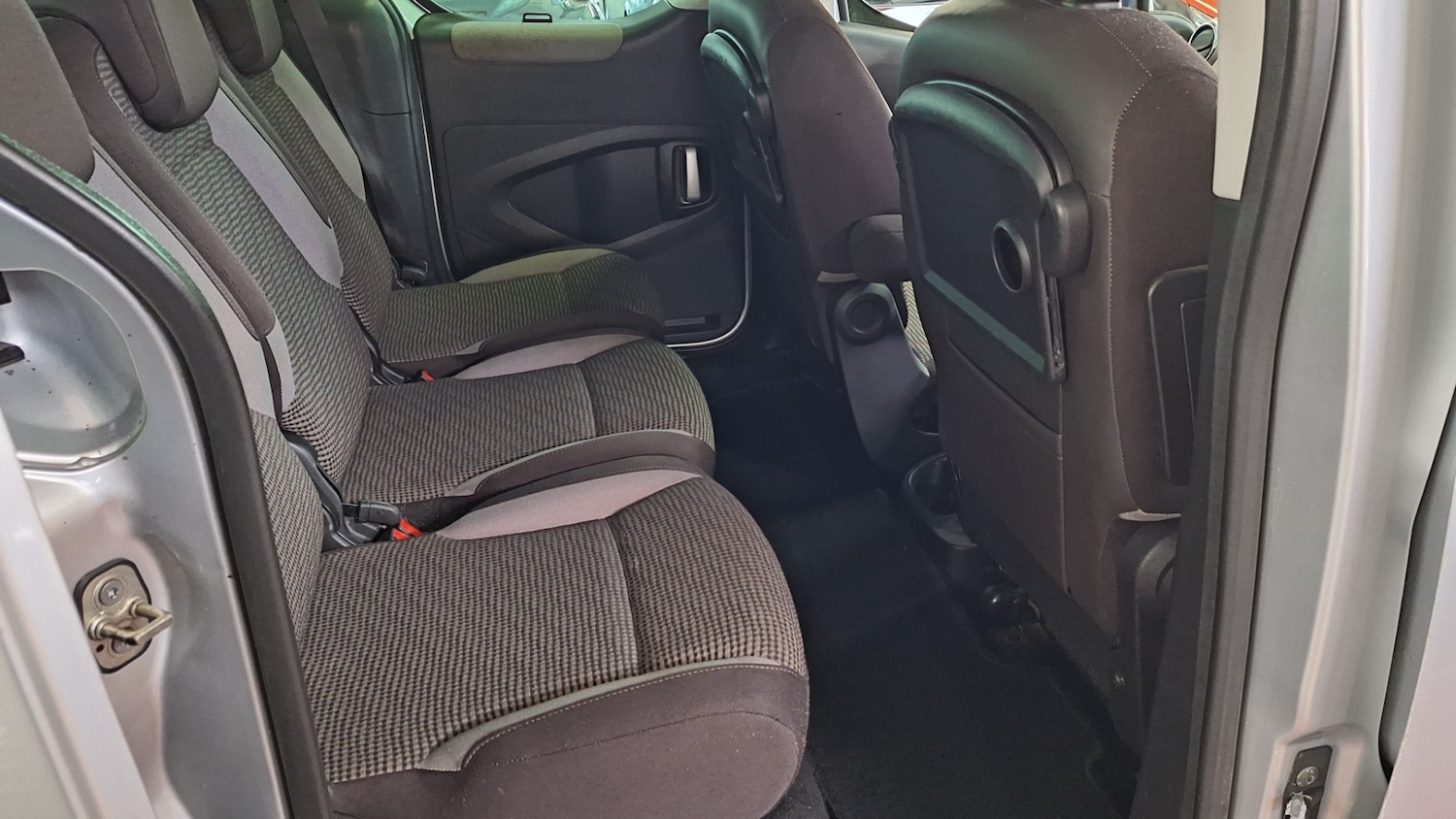 Used Peugeot Partner Tepee 2014 for sale - 76436434: Photo 7