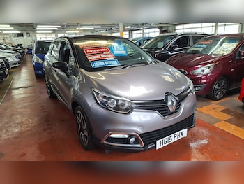 Used Renault Captur 2015 for sale - 76172299: Photo 3